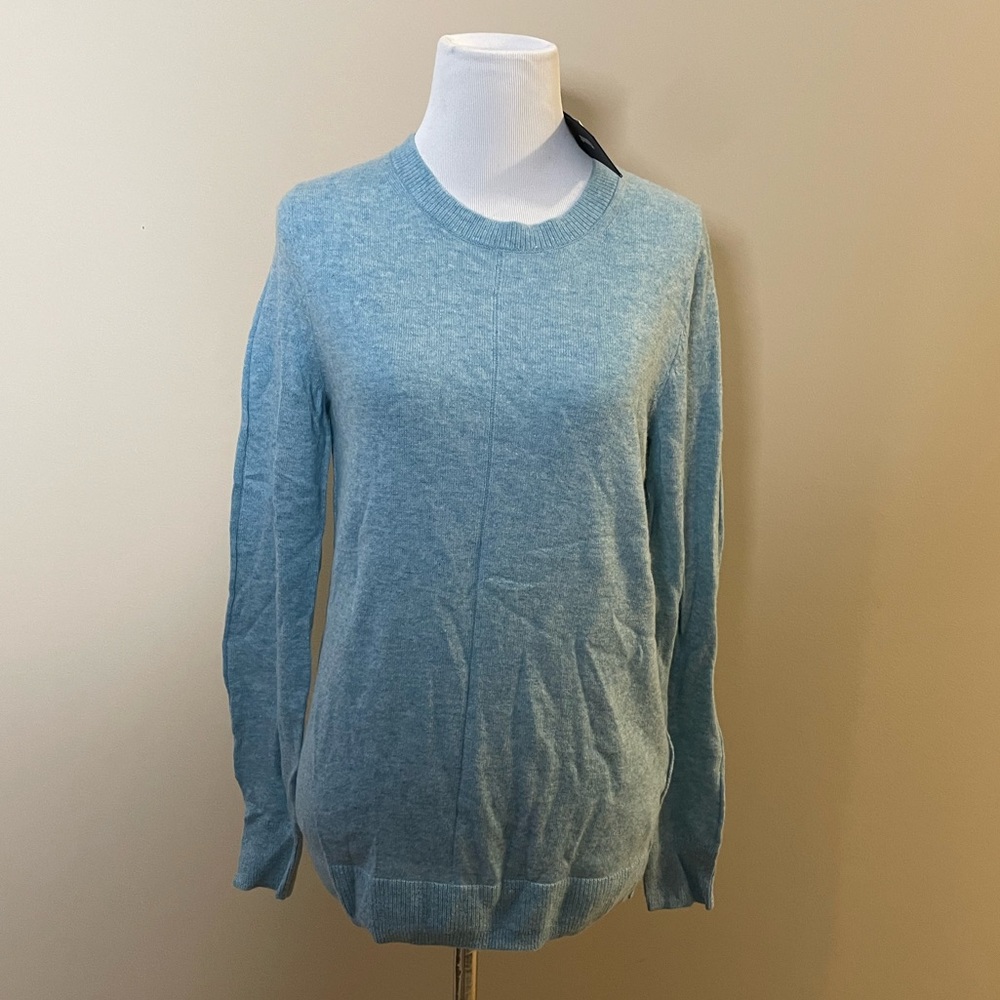 NWT Banana Republic Filpucci Yarn Sweater